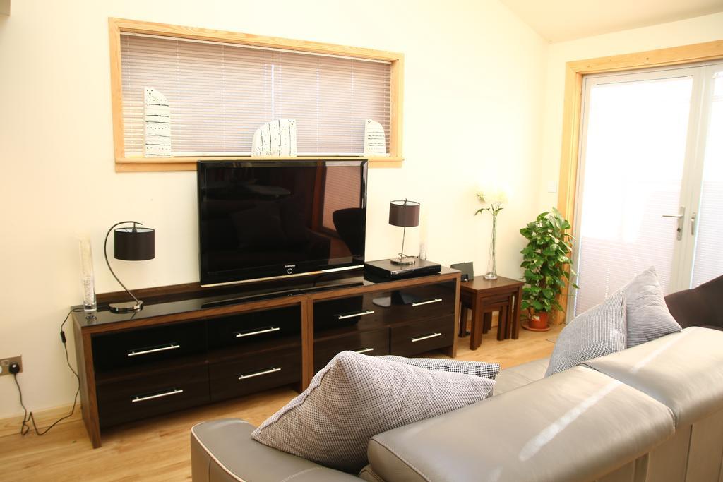 Silvergrove Apartment In E Sussex Newick Bagian luar foto