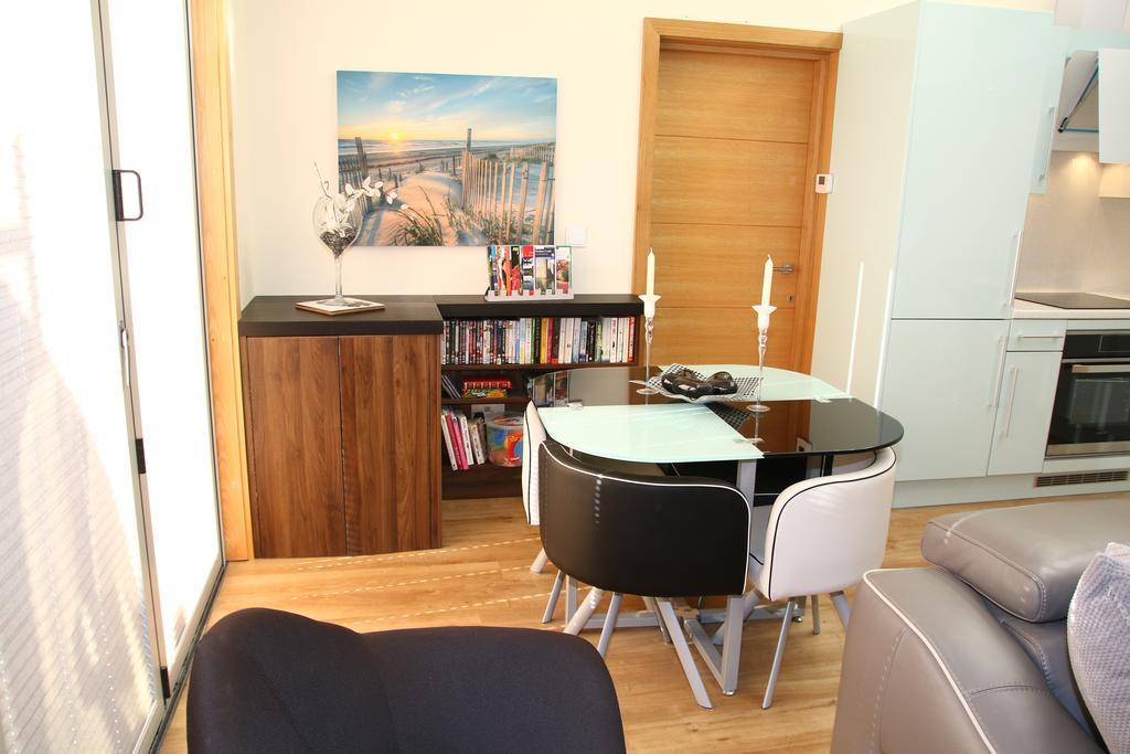 Silvergrove Apartment In E Sussex Newick Bagian luar foto
