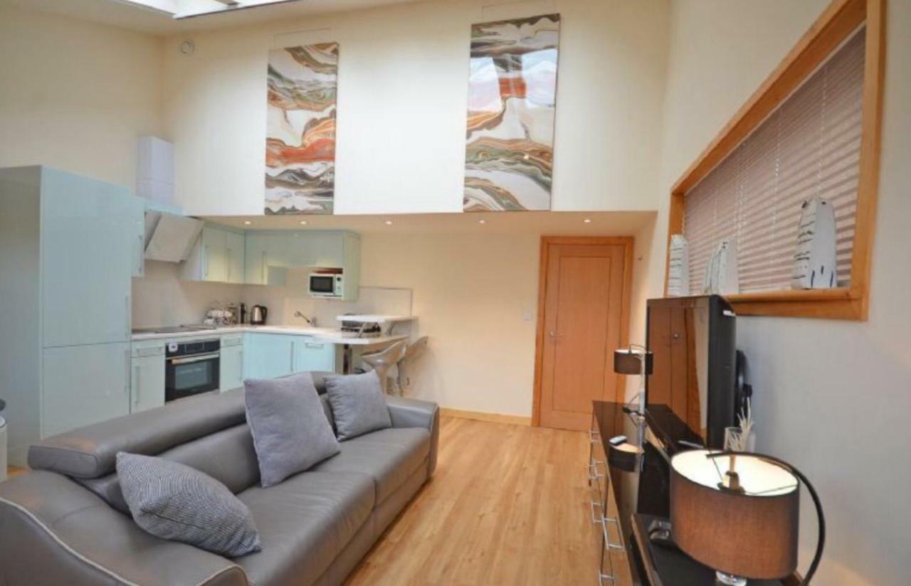 Silvergrove Apartment In E Sussex Newick Bagian luar foto